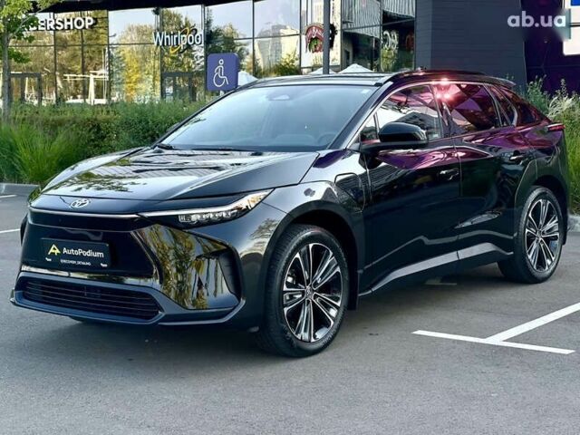 Тойота bZ, объемом двигателя 2.45 л и пробегом 19 тыс. км за 28999 $, фото 4 на Automoto.ua