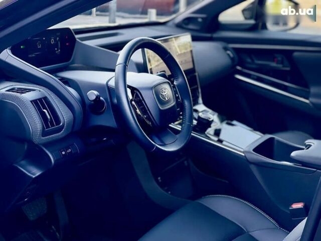 Тойота bZ, объемом двигателя 2.45 л и пробегом 19 тыс. км за 28999 $, фото 13 на Automoto.ua