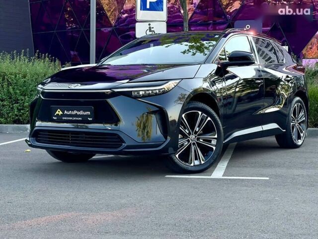 Тойота bZ, объемом двигателя 2.45 л и пробегом 19 тыс. км за 28999 $, фото 1 на Automoto.ua