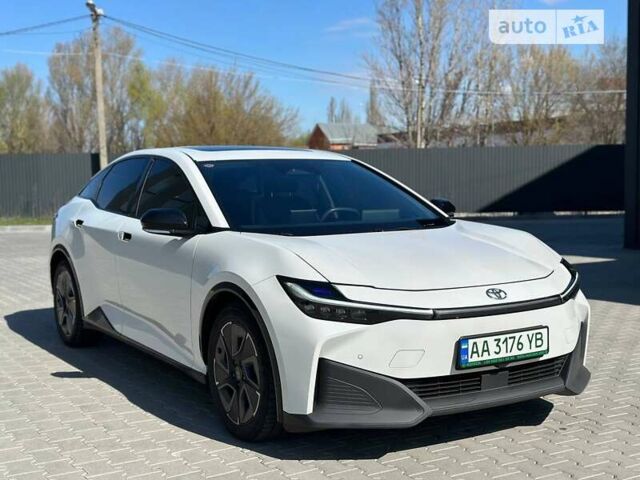 Тойота bZ3, об'ємом двигуна 0 л та пробігом 33 тис. км за 24000 $, фото 3 на Automoto.ua