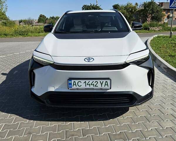 Білий Тойота bZ4X, об'ємом двигуна 0 л та пробігом 16 тис. км за 23900 $, фото 5 на Automoto.ua
