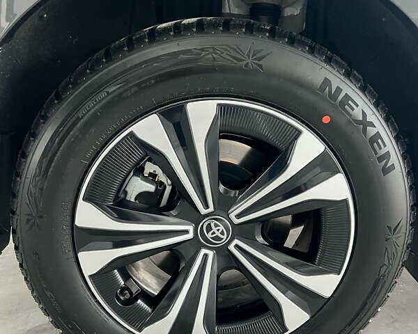 Белый Тойота bZ4X, объемом двигателя 0 л и пробегом 14 тыс. км за 26000 $, фото 12 на Automoto.ua