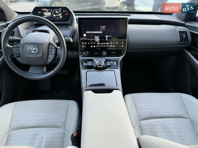 Белый Тойота bZ4X, объемом двигателя 0 л и пробегом 44 тыс. км за 22990 $, фото 24 на Automoto.ua