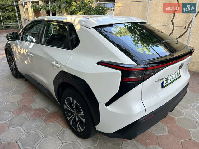 Білий Тойота bZ4X, об'ємом двигуна 0 л та пробігом 27 тис. км за 25400 $, фото 13 на Automoto.ua
