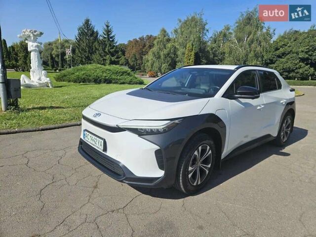 Білий Тойота bZ4X, об'ємом двигуна 0 л та пробігом 16 тис. км за 23900 $, фото 7 на Automoto.ua