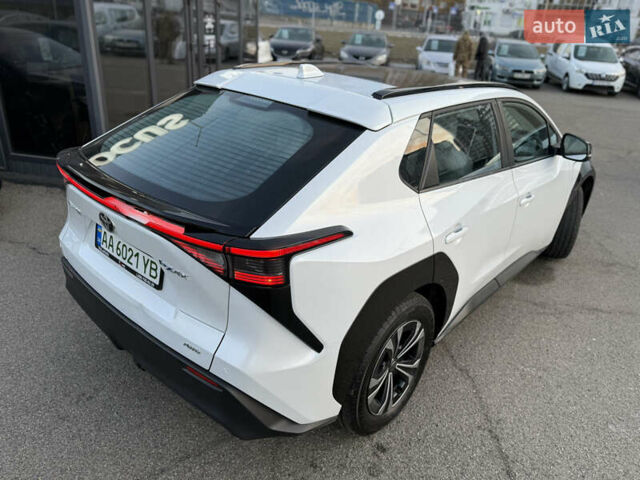Белый Тойота bZ4X, объемом двигателя 0 л и пробегом 44 тыс. км за 22990 $, фото 9 на Automoto.ua