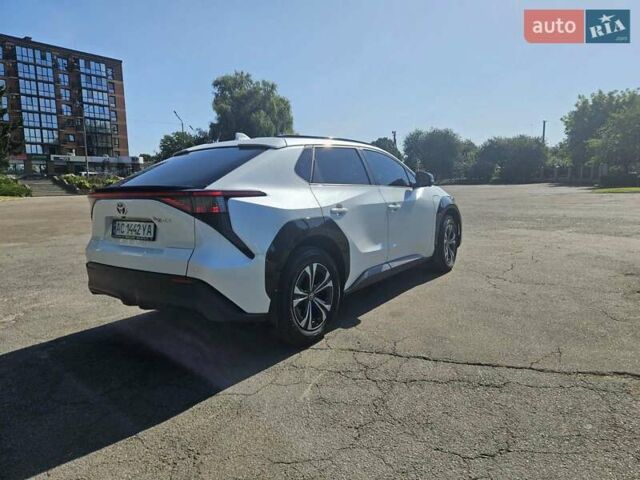 Білий Тойота bZ4X, об'ємом двигуна 0 л та пробігом 16 тис. км за 23900 $, фото 27 на Automoto.ua