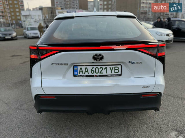 Белый Тойота bZ4X, объемом двигателя 0 л и пробегом 44 тыс. км за 22990 $, фото 10 на Automoto.ua