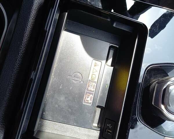 Білий Тойота bZ4X, об'ємом двигуна 0 л та пробігом 5 тис. км за 29000 $, фото 34 на Automoto.ua