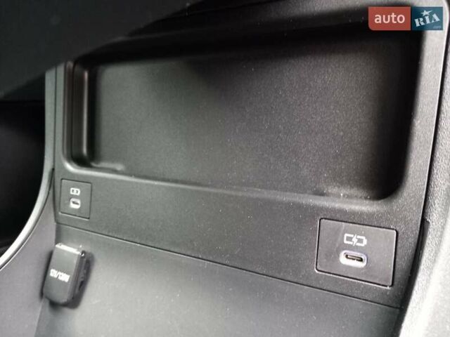 Білий Тойота bZ4X, об'ємом двигуна 0 л та пробігом 48 тис. км за 25300 $, фото 32 на Automoto.ua