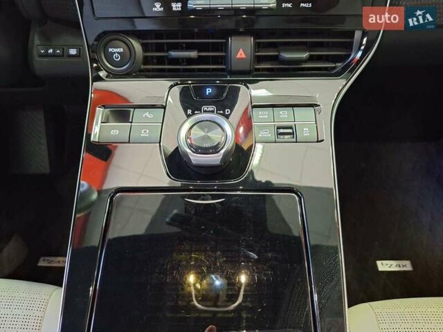 Белый Тойота bZ4X, объемом двигателя 0 л и пробегом 9 тыс. км за 25100 $, фото 15 на Automoto.ua