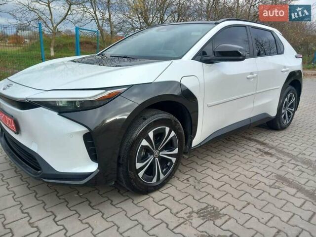 Білий Тойота bZ4X, об'ємом двигуна 0 л та пробігом 48 тис. км за 25300 $, фото 4 на Automoto.ua