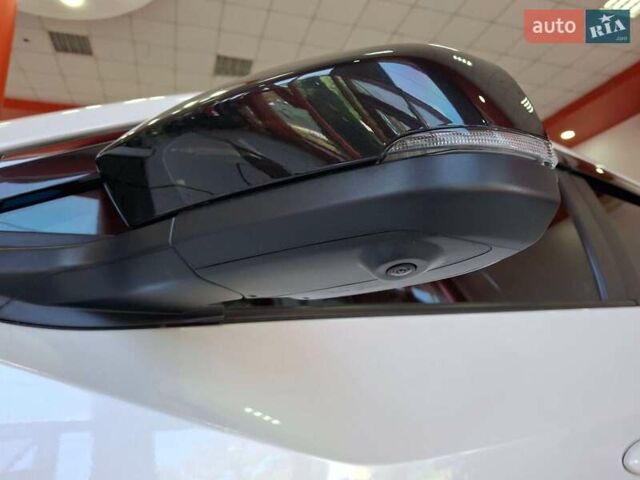 Белый Тойота bZ4X, объемом двигателя 0 л и пробегом 9 тыс. км за 25100 $, фото 8 на Automoto.ua