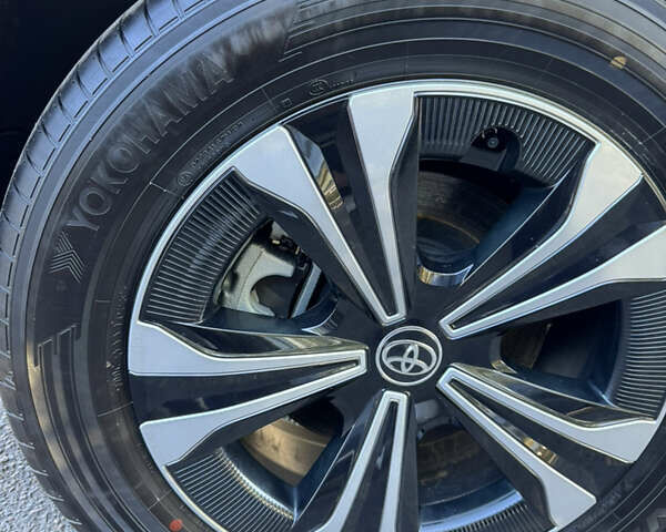 Білий Тойота bZ4X, об'ємом двигуна 0 л та пробігом 1 тис. км за 18999 $, фото 6 на Automoto.ua