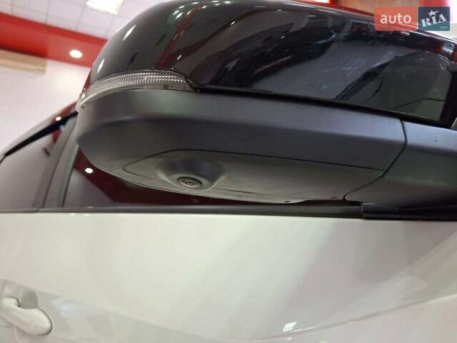 Белый Тойота bZ4X, объемом двигателя 0 л и пробегом 9 тыс. км за 25100 $, фото 9 на Automoto.ua