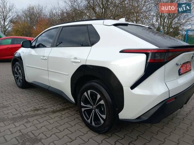 Білий Тойота bZ4X, об'ємом двигуна 0 л та пробігом 48 тис. км за 25300 $, фото 6 на Automoto.ua
