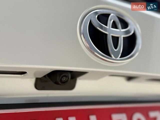 Белый Тойота bZ4X, объемом двигателя 0 л и пробегом 2 тыс. км за 27999 $, фото 21 на Automoto.ua
