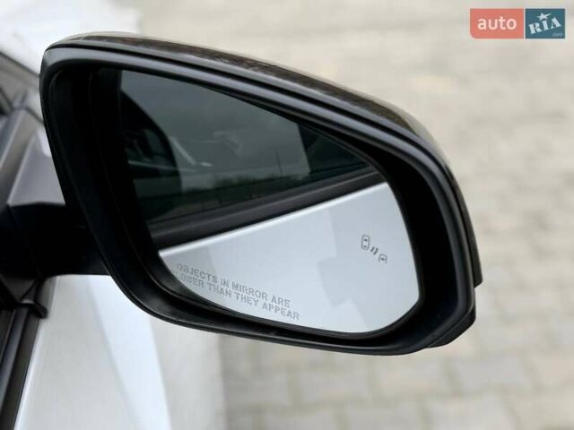 Белый Тойота bZ4X, объемом двигателя 0 л и пробегом 2 тыс. км за 27999 $, фото 38 на Automoto.ua