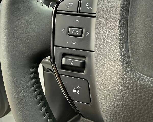 Белый Тойота bZ4X, объемом двигателя 0 л и пробегом 2 тыс. км за 27999 $, фото 130 на Automoto.ua