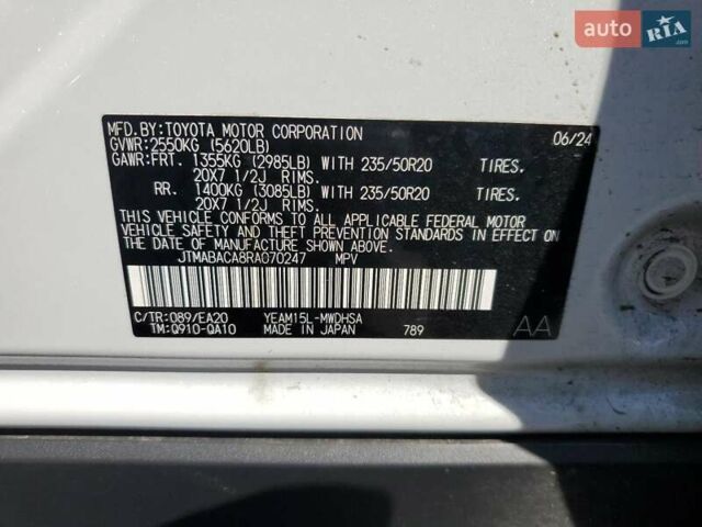 Белый Тойота bZ4X, объемом двигателя 0 л и пробегом 25 тыс. км за 11100 $, фото 12 на Automoto.ua