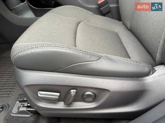 Белый Тойота bZ4X, объемом двигателя 0 л и пробегом 2 тыс. км за 27999 $, фото 115 на Automoto.ua