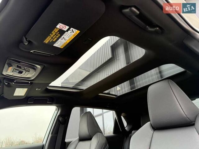 Белый Тойота bZ4X, объемом двигателя 0 л и пробегом 2 тыс. км за 27999 $, фото 103 на Automoto.ua