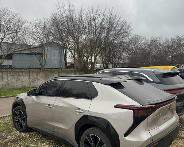 Бежевий Тойота bZ4X, об'ємом двигуна 0 л та пробігом 10 тис. км за 26999 $, фото 9 на Automoto.ua