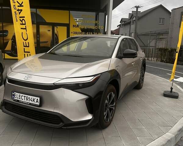 Бежевий Тойота bZ4X, об'ємом двигуна 0 л та пробігом 1 тис. км за 27500 $, фото 1 на Automoto.ua