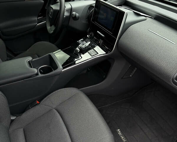 Черный Тойота bZ4X, объемом двигателя 0 л и пробегом 38 тыс. км за 22500 $, фото 16 на Automoto.ua