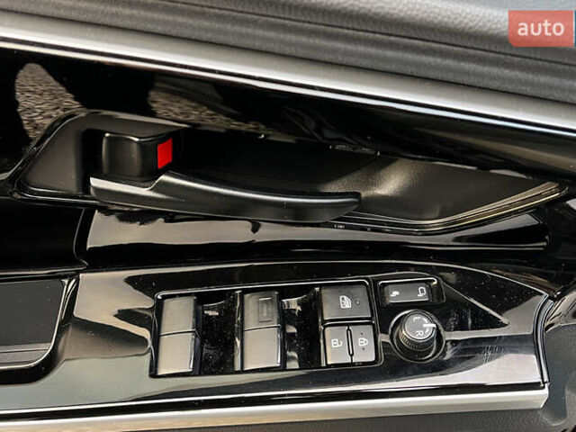 Черный Тойота bZ4X, объемом двигателя 0 л и пробегом 42 тыс. км за 24999 $, фото 19 на Automoto.ua