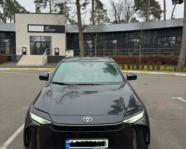 Черный Тойота bZ4X, объемом двигателя 0 л и пробегом 18 тыс. км за 29000 $, фото 2 на Automoto.ua