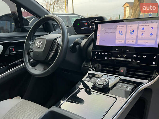 Черный Тойота bZ4X, объемом двигателя 0 л и пробегом 42 тыс. км за 24999 $, фото 18 на Automoto.ua