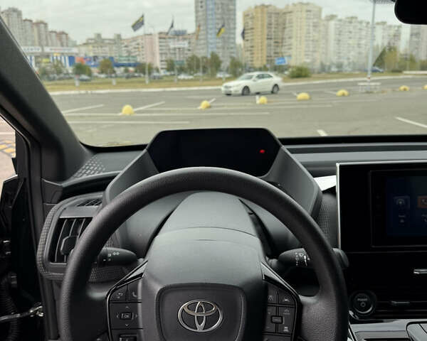 Черный Тойота bZ4X, объемом двигателя 0 л и пробегом 38 тыс. км за 22500 $, фото 12 на Automoto.ua