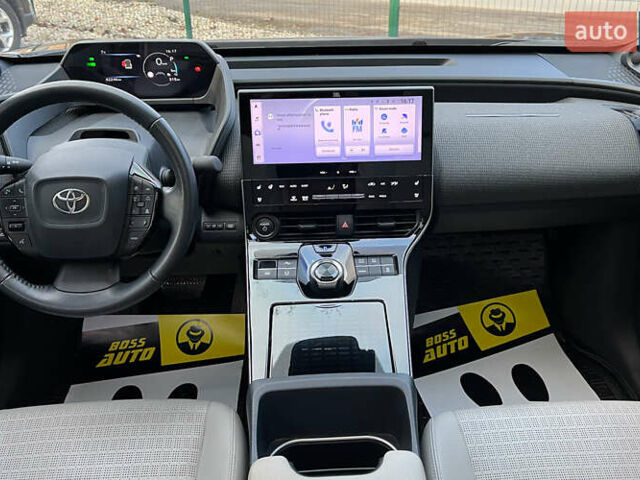 Черный Тойота bZ4X, объемом двигателя 0 л и пробегом 42 тыс. км за 24999 $, фото 10 на Automoto.ua