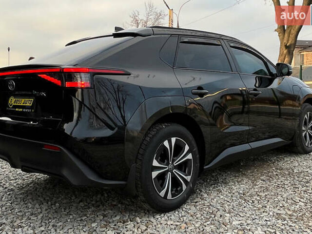 Черный Тойота bZ4X, объемом двигателя 0 л и пробегом 42 тыс. км за 24999 $, фото 6 на Automoto.ua