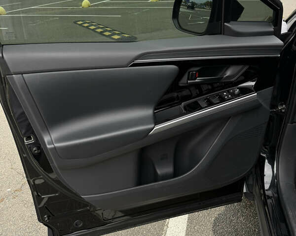 Черный Тойота bZ4X, объемом двигателя 0 л и пробегом 38 тыс. км за 22500 $, фото 9 на Automoto.ua