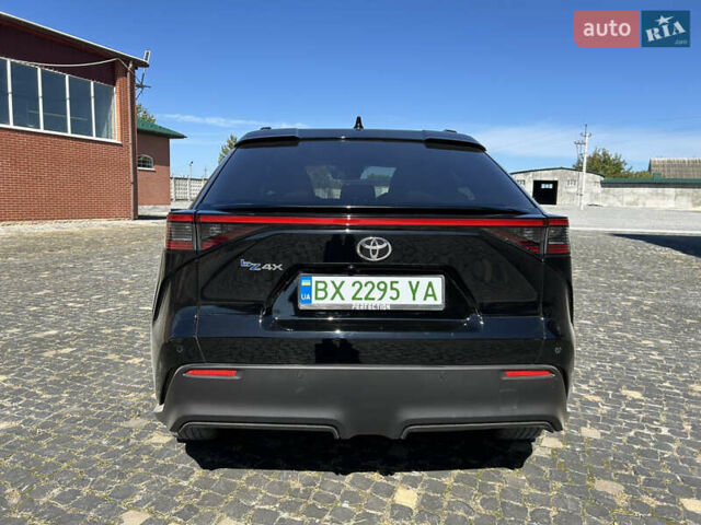 Черный Тойота bZ4X, объемом двигателя 0 л и пробегом 31 тыс. км за 26900 $, фото 4 на Automoto.ua