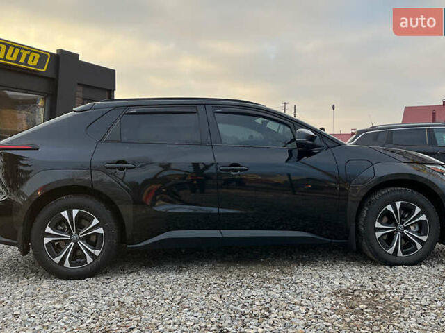 Черный Тойота bZ4X, объемом двигателя 0 л и пробегом 42 тыс. км за 24999 $, фото 7 на Automoto.ua