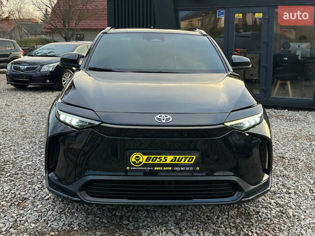 Черный Тойота bZ4X, объемом двигателя 0 л и пробегом 42 тыс. км за 24999 $, фото 1 на Automoto.ua