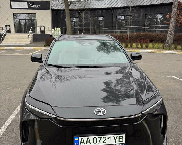 Черный Тойота bZ4X, объемом двигателя 0 л и пробегом 18 тыс. км за 29000 $, фото 6 на Automoto.ua