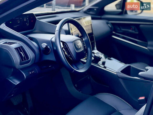 Черный Тойота bZ4X, объемом двигателя 0 л и пробегом 19 тыс. км за 28999 $, фото 13 на Automoto.ua