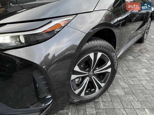 Чорний Тойота bZ4X, об'ємом двигуна 0 л та пробігом 6 тис. км за 23500 $, фото 10 на Automoto.ua