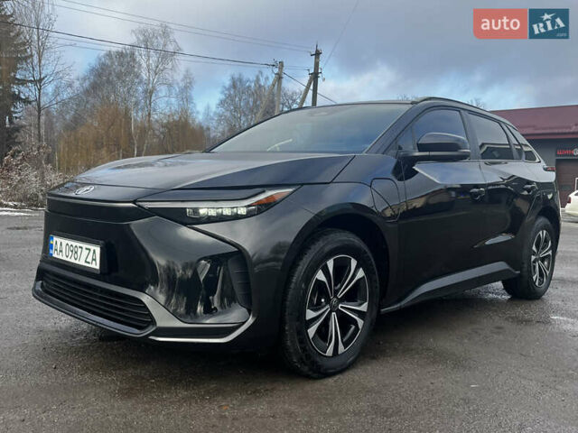 Черный Тойота bZ4X, объемом двигателя 0 л и пробегом 13 тыс. км за 23999 $, фото 7 на Automoto.ua