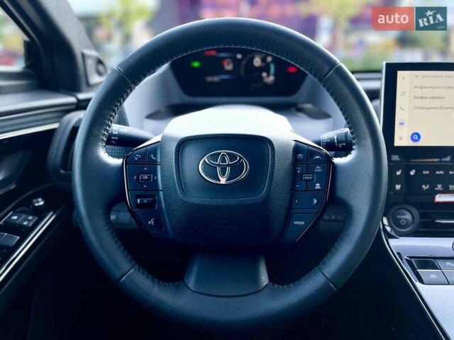 Черный Тойота bZ4X, объемом двигателя 0 л и пробегом 19 тыс. км за 28999 $, фото 26 на Automoto.ua