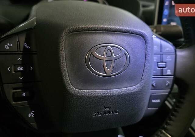 Черный Тойота bZ4X, объемом двигателя 0 л и пробегом 9 тыс. км за 28999 $, фото 4 на Automoto.ua