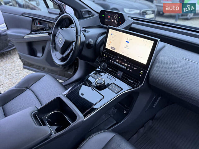 Черный Тойота bZ4X, объемом двигателя 0 л и пробегом 249 тыс. км за 24900 $, фото 52 на Automoto.ua