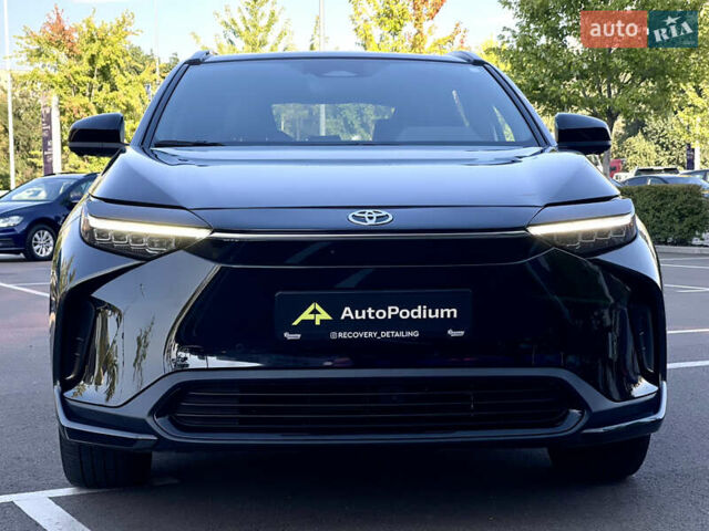 Черный Тойота bZ4X, объемом двигателя 0 л и пробегом 19 тыс. км за 28999 $, фото 5 на Automoto.ua
