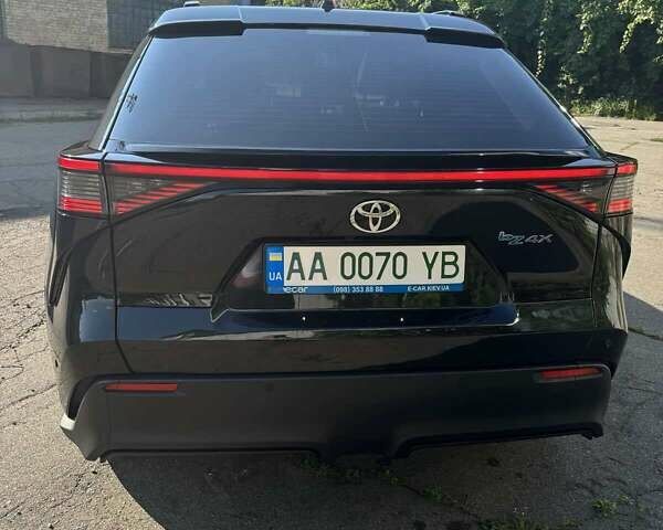 Чорний Тойота bZ4X, об'ємом двигуна 0 л та пробігом 21 тис. км за 25000 $, фото 2 на Automoto.ua