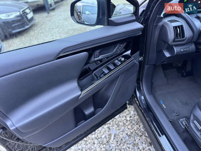 Черный Тойота bZ4X, объемом двигателя 0 л и пробегом 249 тыс. км за 24900 $, фото 25 на Automoto.ua