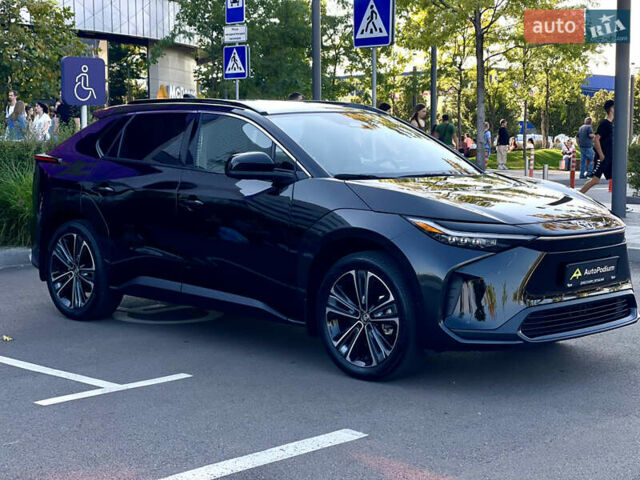 Черный Тойота bZ4X, объемом двигателя 0 л и пробегом 19 тыс. км за 29500 $, фото 2 на Automoto.ua